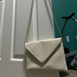 A New Day Cream Envelope Crossbody / Clutch Gold Chain – EUC